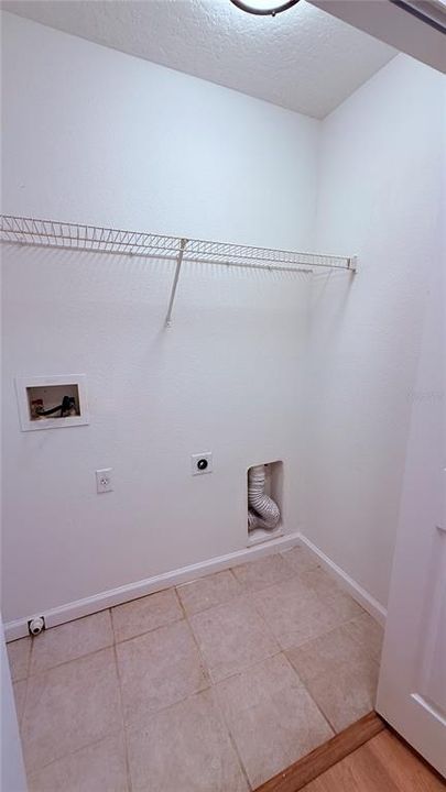 В аренду: $2,350 (3 спален, 2 ванн, 1628 Квадратных фут)