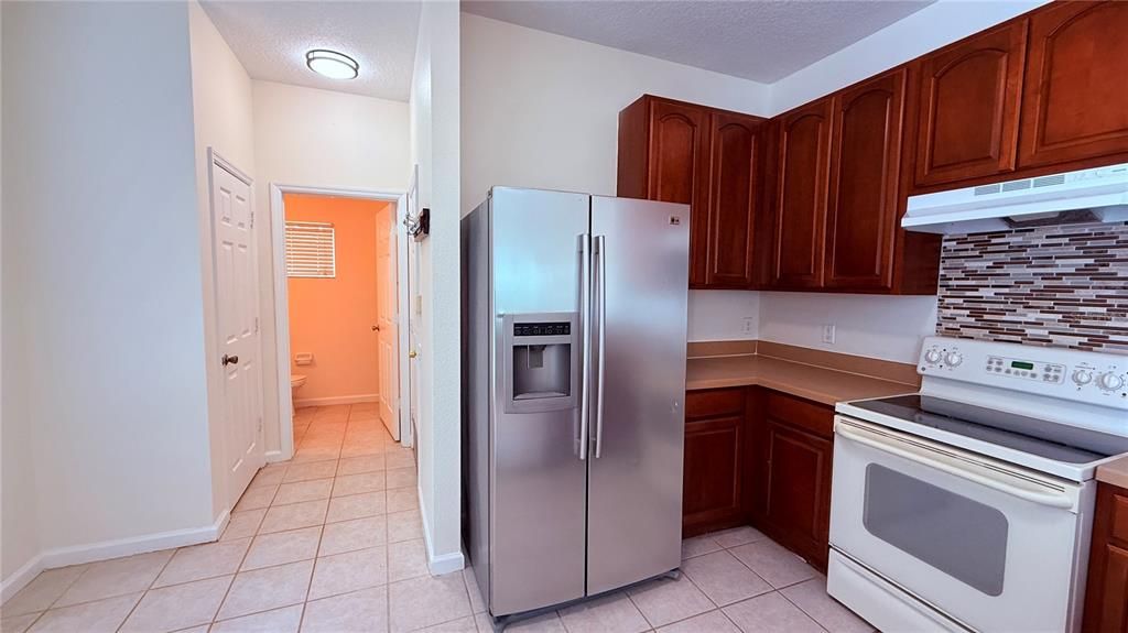 В аренду: $2,350 (3 спален, 2 ванн, 1628 Квадратных фут)