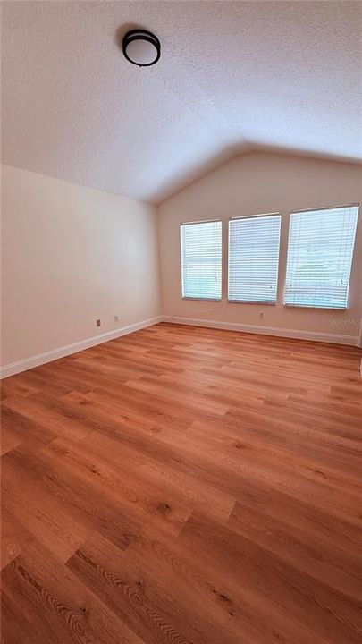 В аренду: $2,350 (3 спален, 2 ванн, 1628 Квадратных фут)