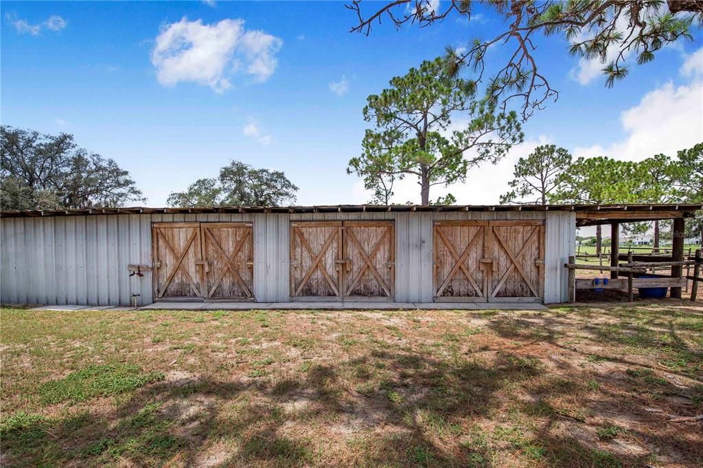 На продажу: $590,000 (4 спален, 2 ванн, 2545 Квадратных фут)