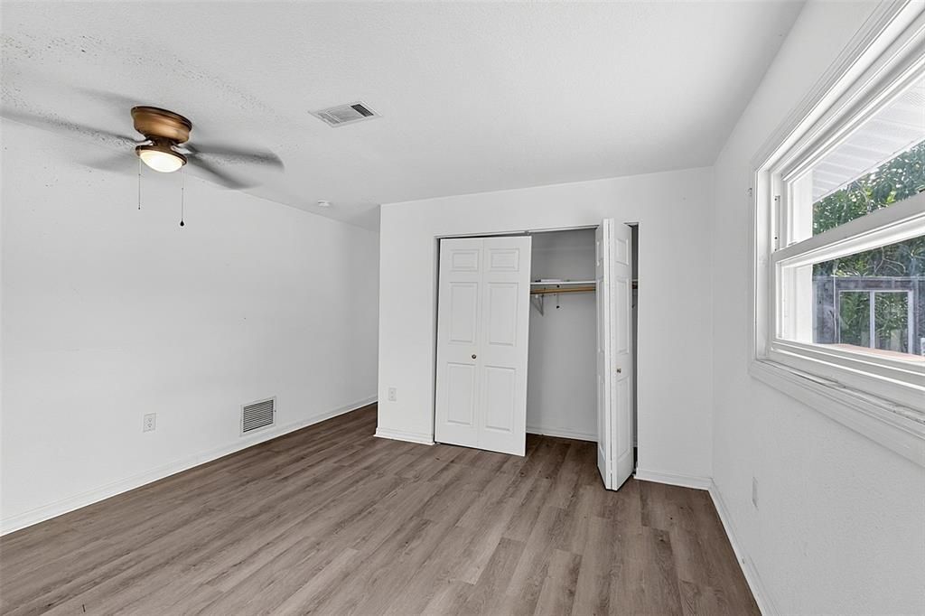 На продажу: $269,900 (3 спален, 2 ванн, 1601 Квадратных фут)