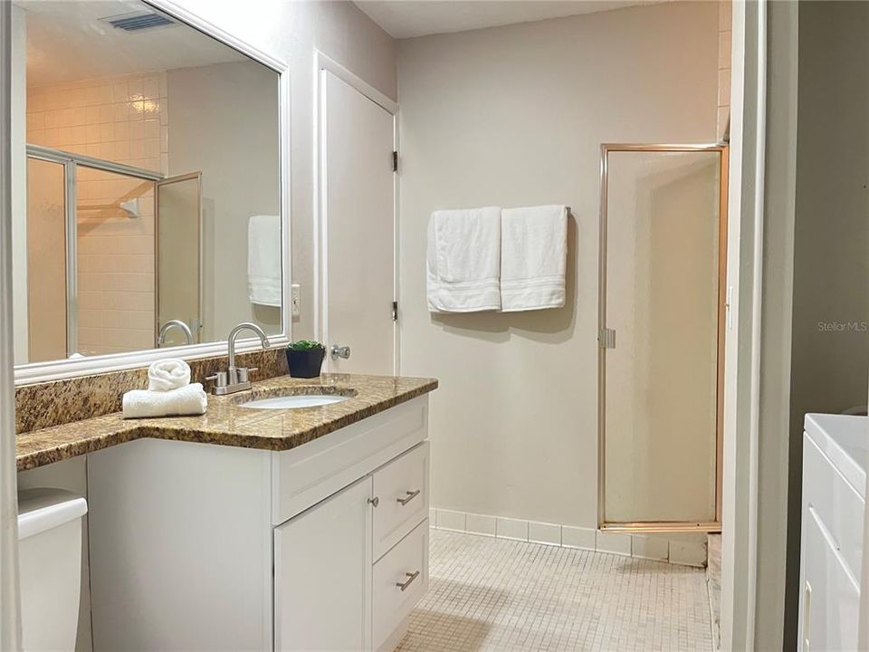 For Sale: $199,900 (2 beds, 2 baths, 1135 Square Feet)