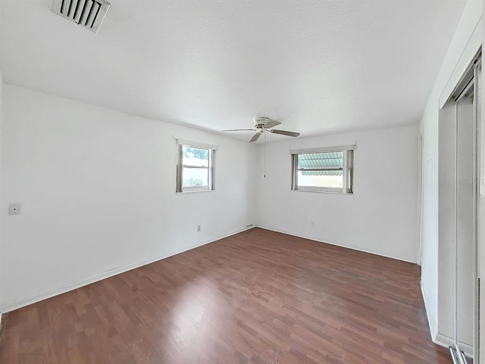 En Venta: $349,000 (3 camas, 2 baños, 1047 Pies cuadrados)