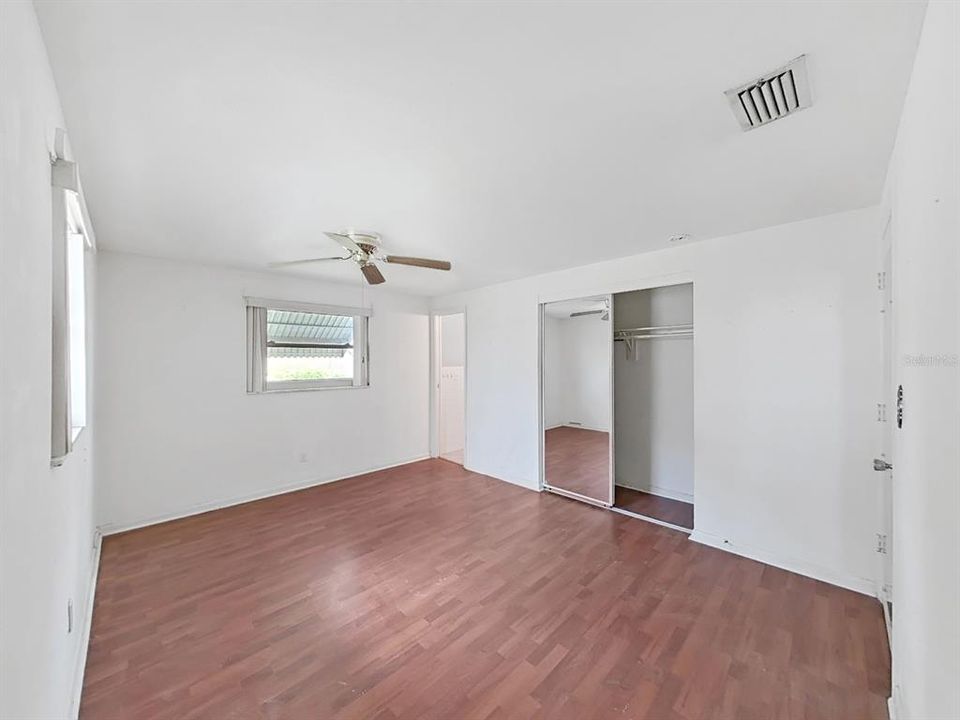 En Venta: $349,000 (3 camas, 2 baños, 1047 Pies cuadrados)