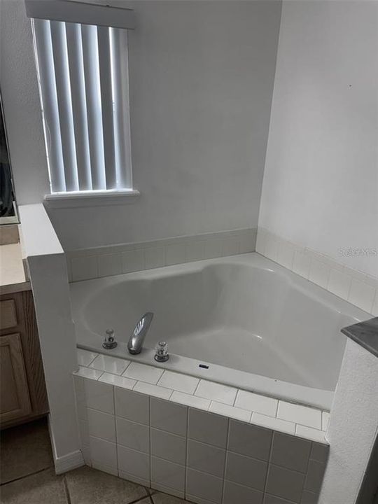 В аренду: $2,500 (3 спален, 2 ванн, 1595 Квадратных фут)