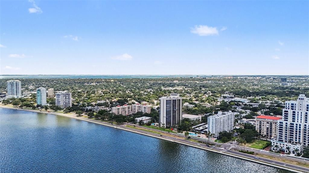 На продажу: $225,000 (1 спален, 1 ванн, 579 Квадратных фут)