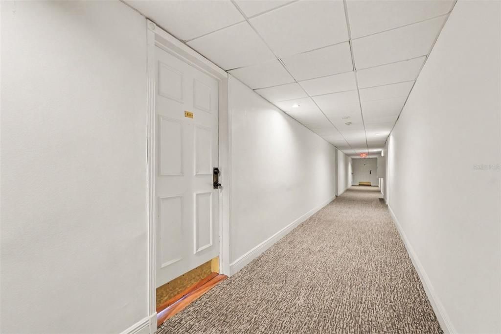 На продажу: $225,000 (1 спален, 1 ванн, 579 Квадратных фут)