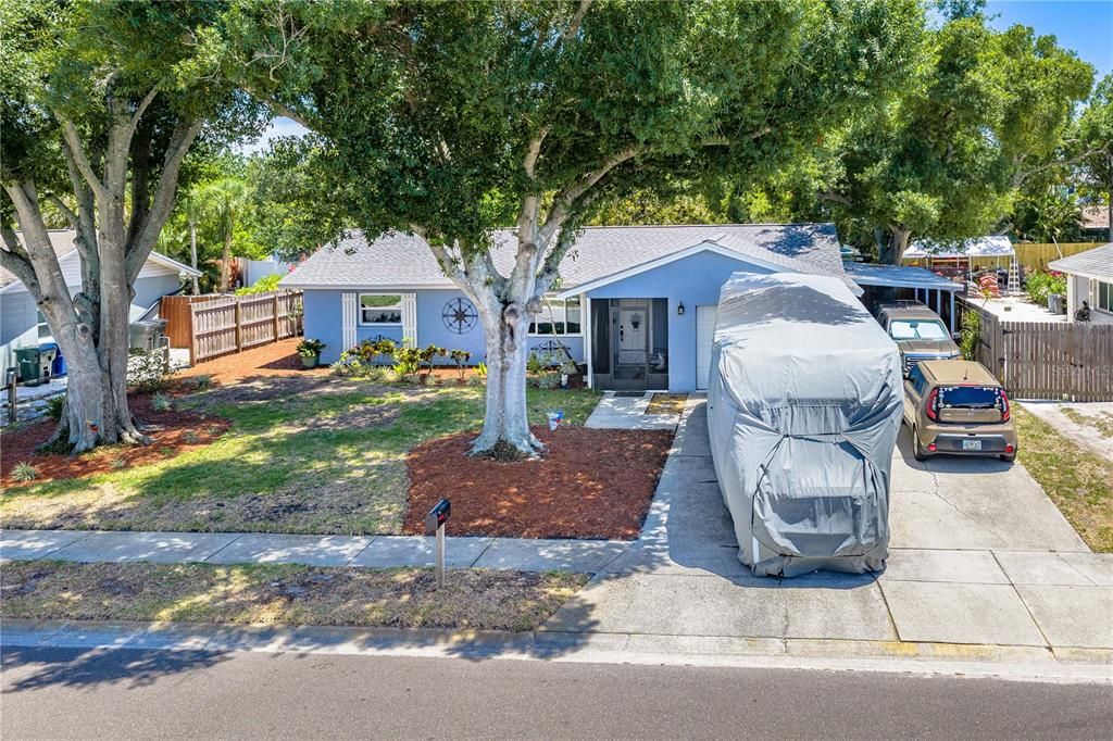 На продажу: $349,900 (3 спален, 2 ванн, 1185 Квадратных фут)