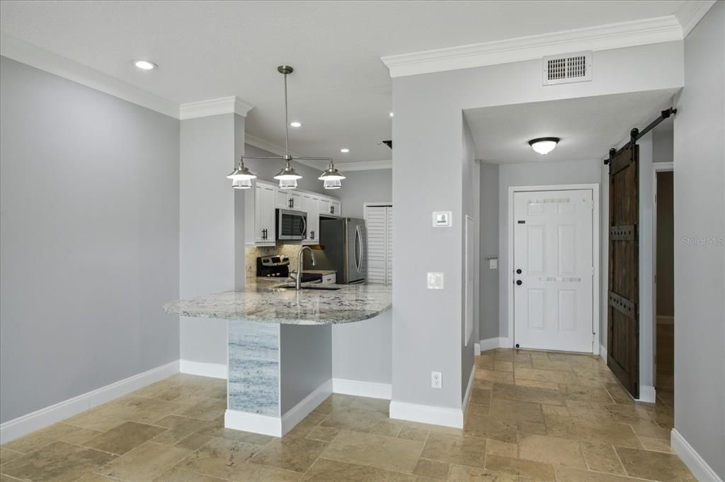 For Sale: $382,000 (2 beds, 2 baths, 1163 Square Feet)
