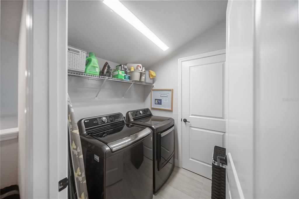 En Venta: $759,000 (3 camas, 3 baños, 1865 Pies cuadrados)