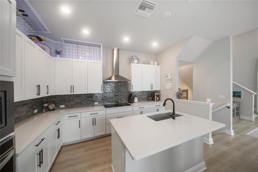 En Venta: $759,000 (3 camas, 3 baños, 1865 Pies cuadrados)