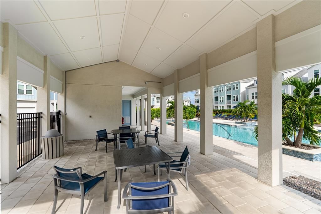 En Venta: $759,000 (3 camas, 3 baños, 1865 Pies cuadrados)