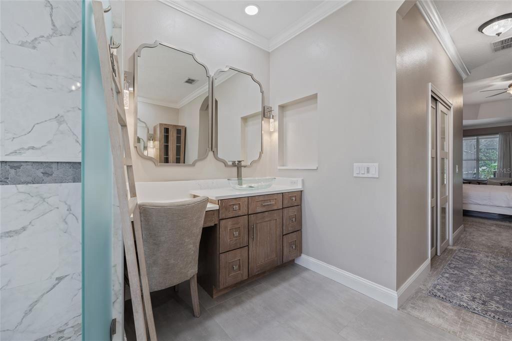 Под контрактом: $895,000 (5 спален, 3 ванн, 3041 Квадратных фут)