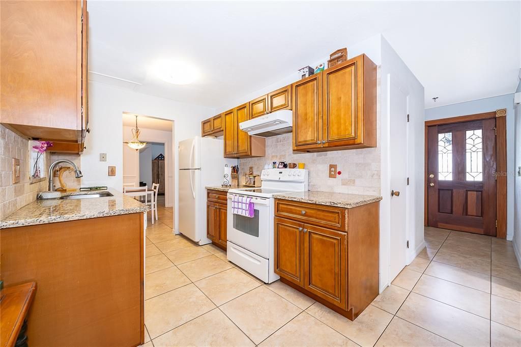 На продажу: $449,900 (3 спален, 2 ванн, 1598 Квадратных фут)