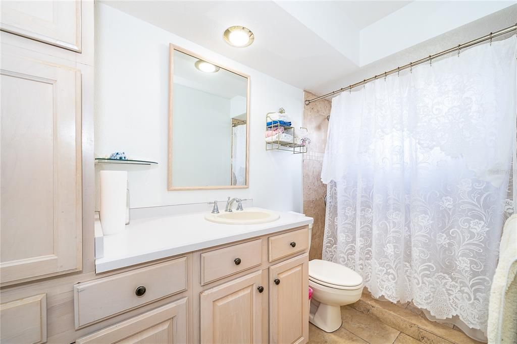 На продажу: $449,900 (3 спален, 2 ванн, 1598 Квадратных фут)