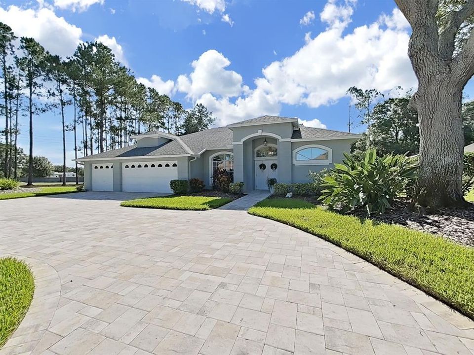 En Venta: $849,000 (4 camas, 3 baños, 2578 Pies cuadrados)