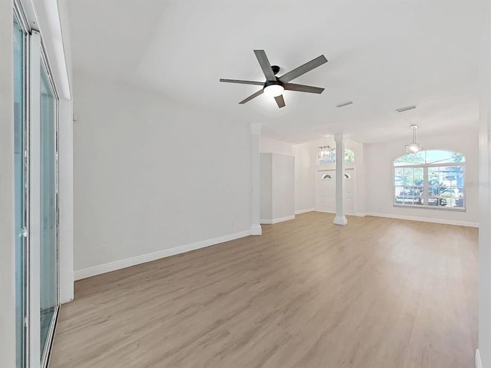 En Venta: $849,000 (4 camas, 3 baños, 2578 Pies cuadrados)