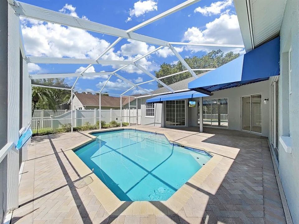En Venta: $849,000 (4 camas, 3 baños, 2578 Pies cuadrados)