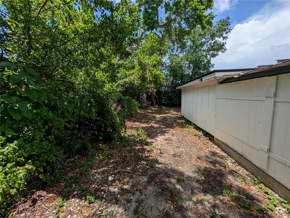 For Sale: $249,900 (4 beds, 2 baths, 1336 Square Feet)