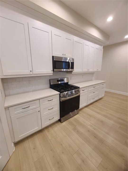 В аренду: $4,200 (4 спален, 3 ванн, 2254 Квадратных фут)