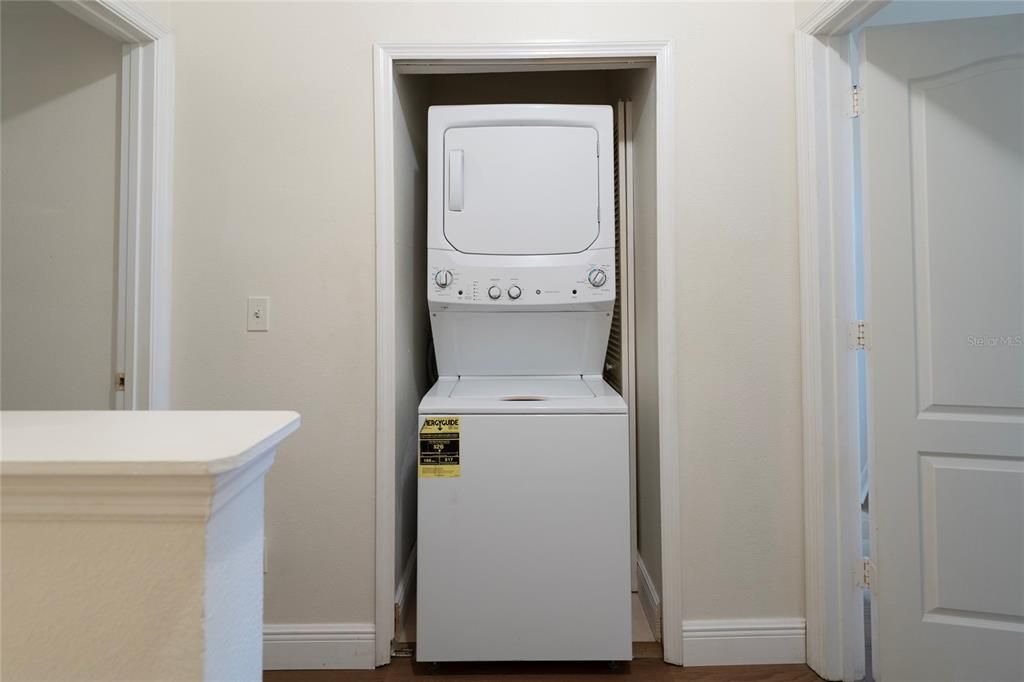 В аренду: $1,975 (2 спален, 2 ванн, 987 Квадратных фут)