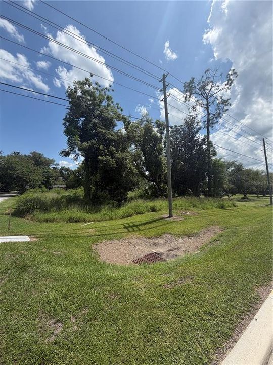 En Venta: $325,000 (0.25 acres)