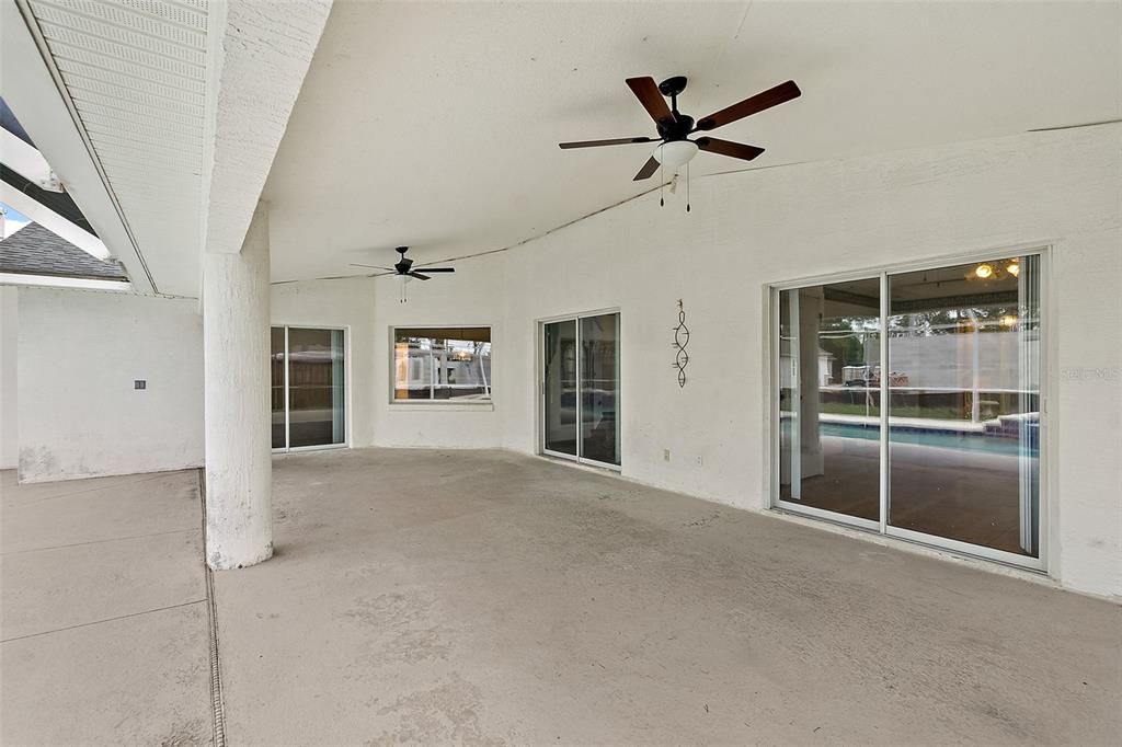 For Sale: $490,000 (4 beds, 3 baths, 2456 Square Feet)