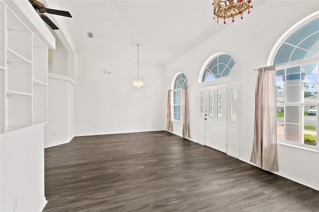 For Sale: $490,000 (4 beds, 3 baths, 2456 Square Feet)