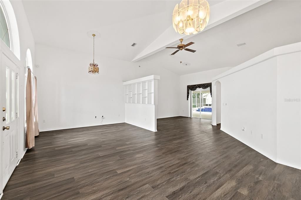 For Sale: $490,000 (4 beds, 3 baths, 2456 Square Feet)