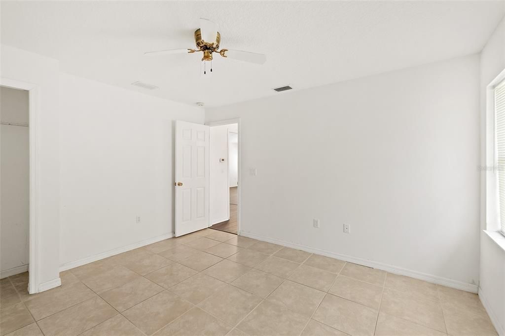 For Sale: $490,000 (4 beds, 3 baths, 2456 Square Feet)