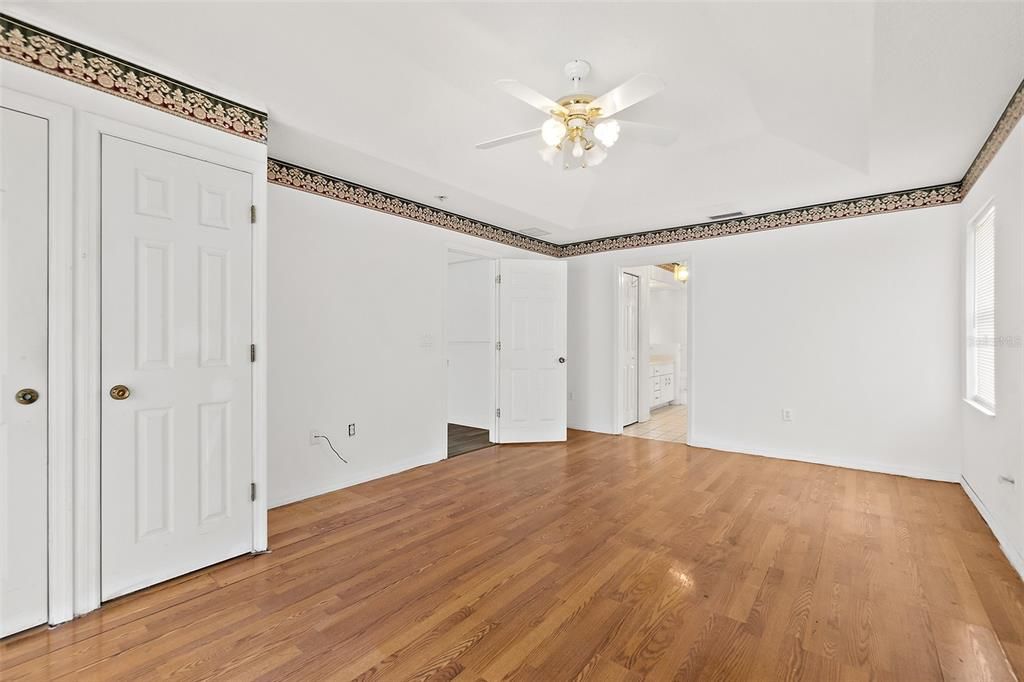 For Sale: $490,000 (4 beds, 3 baths, 2456 Square Feet)
