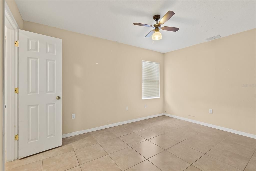For Sale: $490,000 (4 beds, 3 baths, 2456 Square Feet)