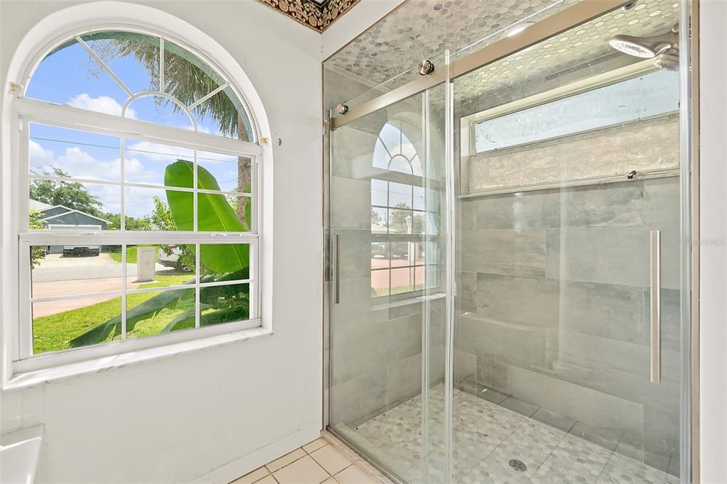 For Sale: $490,000 (4 beds, 3 baths, 2456 Square Feet)