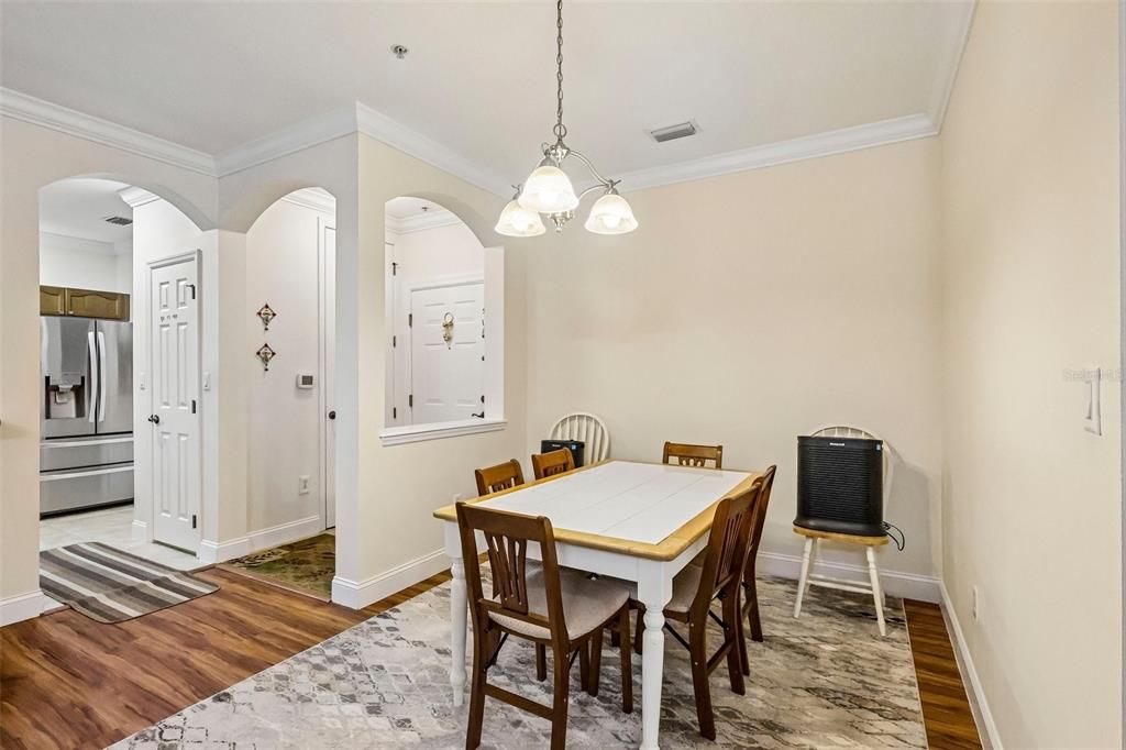 En Venta: $330,000 (3 camas, 2 baños, 1442 Pies cuadrados)