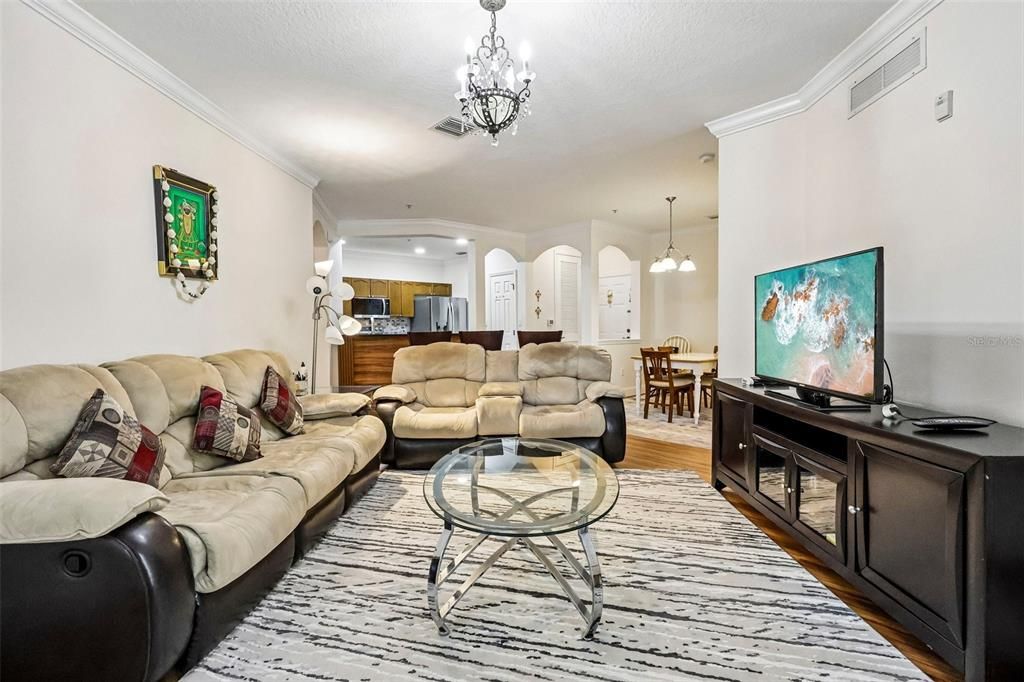 En Venta: $330,000 (3 camas, 2 baños, 1442 Pies cuadrados)