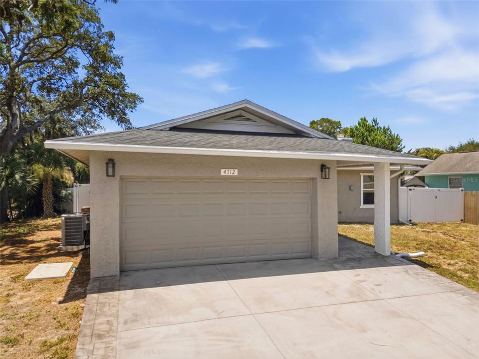 For Sale: $419,900 (2 beds, 2 baths, 1423 Square Feet)