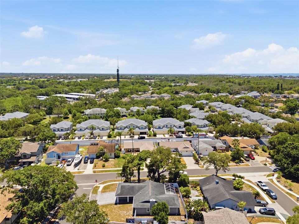 For Sale: $419,900 (2 beds, 2 baths, 1423 Square Feet)