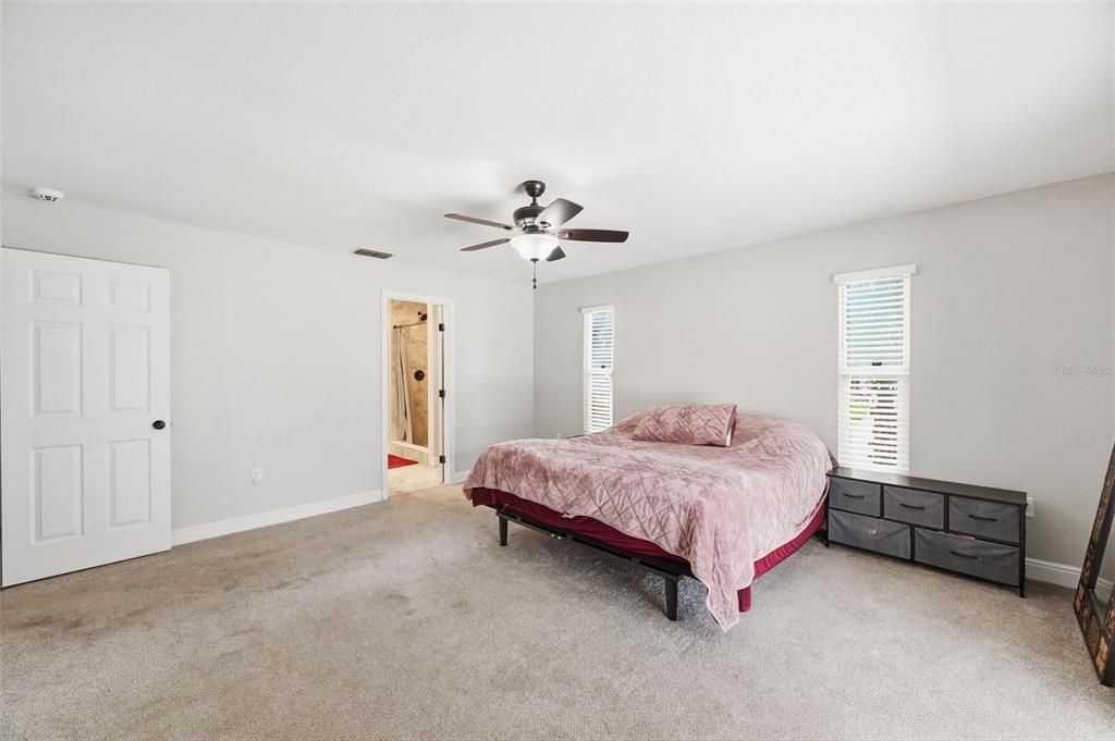 For Sale: $419,900 (2 beds, 2 baths, 1423 Square Feet)