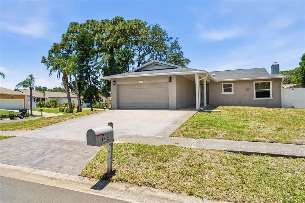 For Sale: $419,900 (2 beds, 2 baths, 1423 Square Feet)