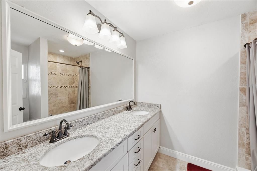For Sale: $419,900 (2 beds, 2 baths, 1423 Square Feet)