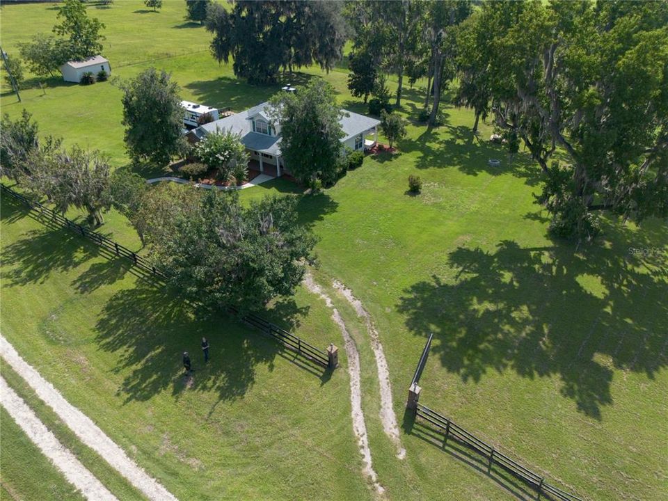 En Venta: $565,000 (3 camas, 2 baños, 2468 Pies cuadrados)