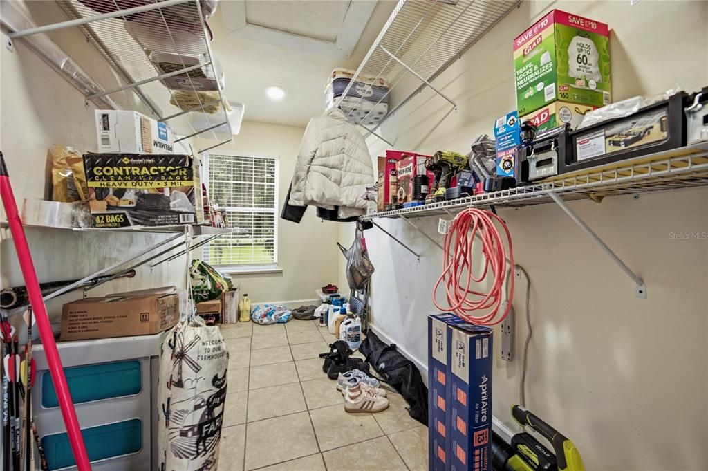 En Venta: $565,000 (3 camas, 2 baños, 2468 Pies cuadrados)