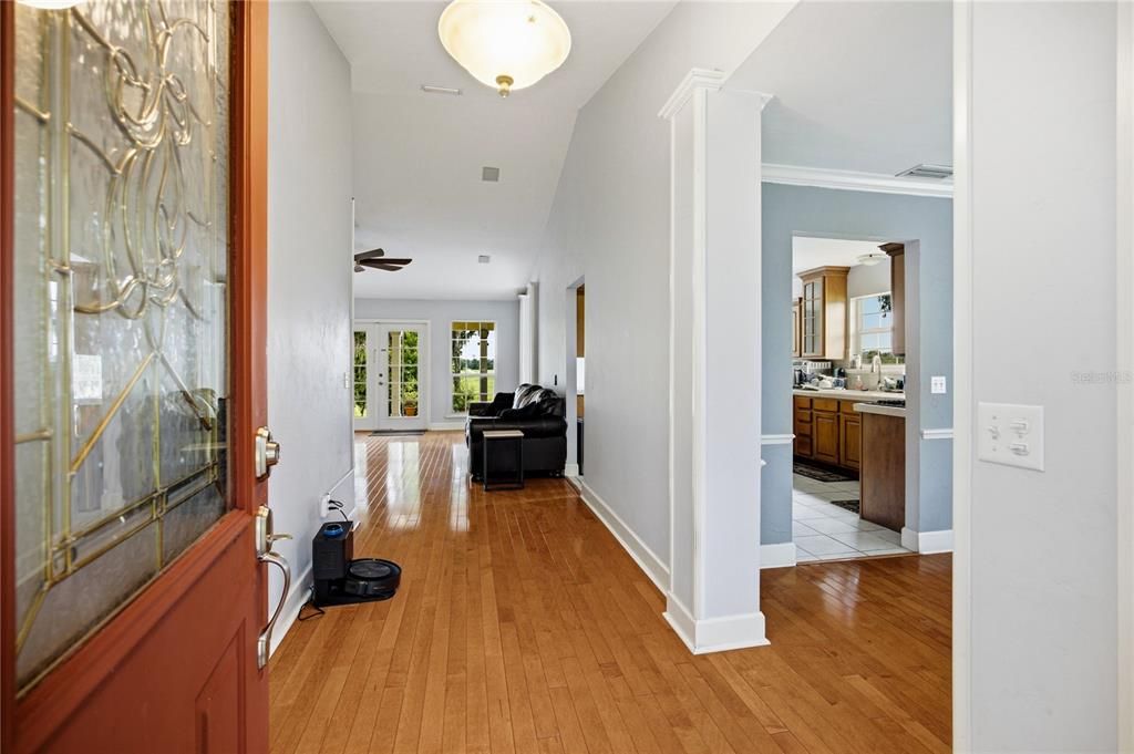 En Venta: $565,000 (3 camas, 2 baños, 2468 Pies cuadrados)