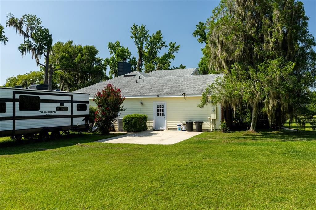 En Venta: $565,000 (3 camas, 2 baños, 2468 Pies cuadrados)