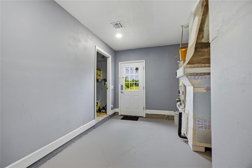 En Venta: $565,000 (3 camas, 2 baños, 2468 Pies cuadrados)