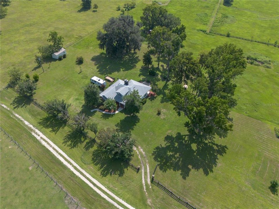 En Venta: $565,000 (3 camas, 2 baños, 2468 Pies cuadrados)