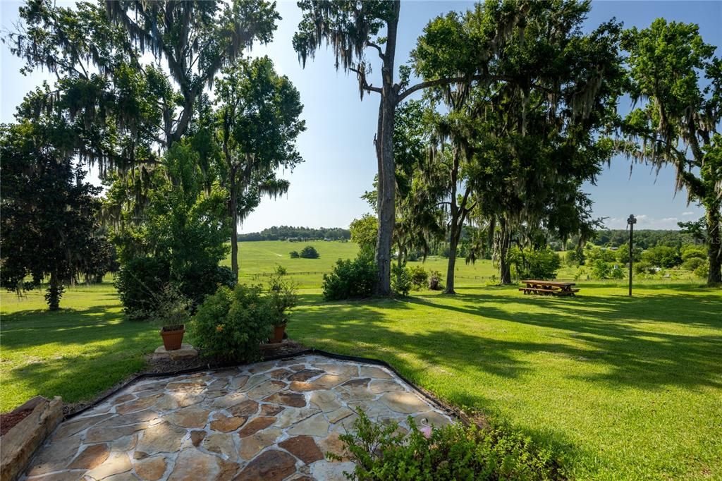 En Venta: $565,000 (3 camas, 2 baños, 2468 Pies cuadrados)