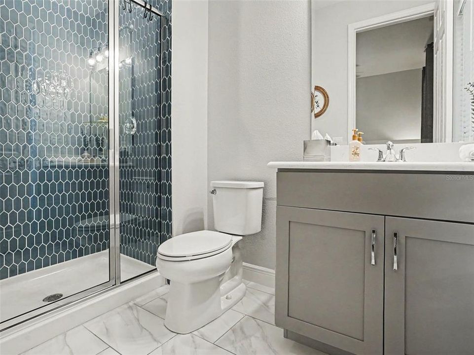 For Sale: $869,995 (6 beds, 4 baths, 4583 Square Feet)