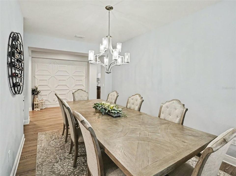 For Sale: $869,995 (6 beds, 4 baths, 4583 Square Feet)