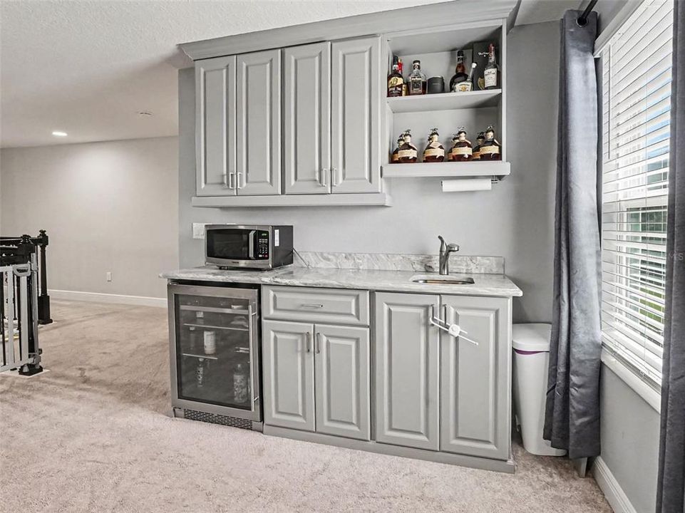 For Sale: $869,995 (6 beds, 4 baths, 4583 Square Feet)
